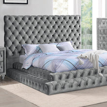 Load image into Gallery viewer, Stefania Queen Bedroom Set

