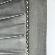 Load image into Gallery viewer, Coraline E.King Bed
